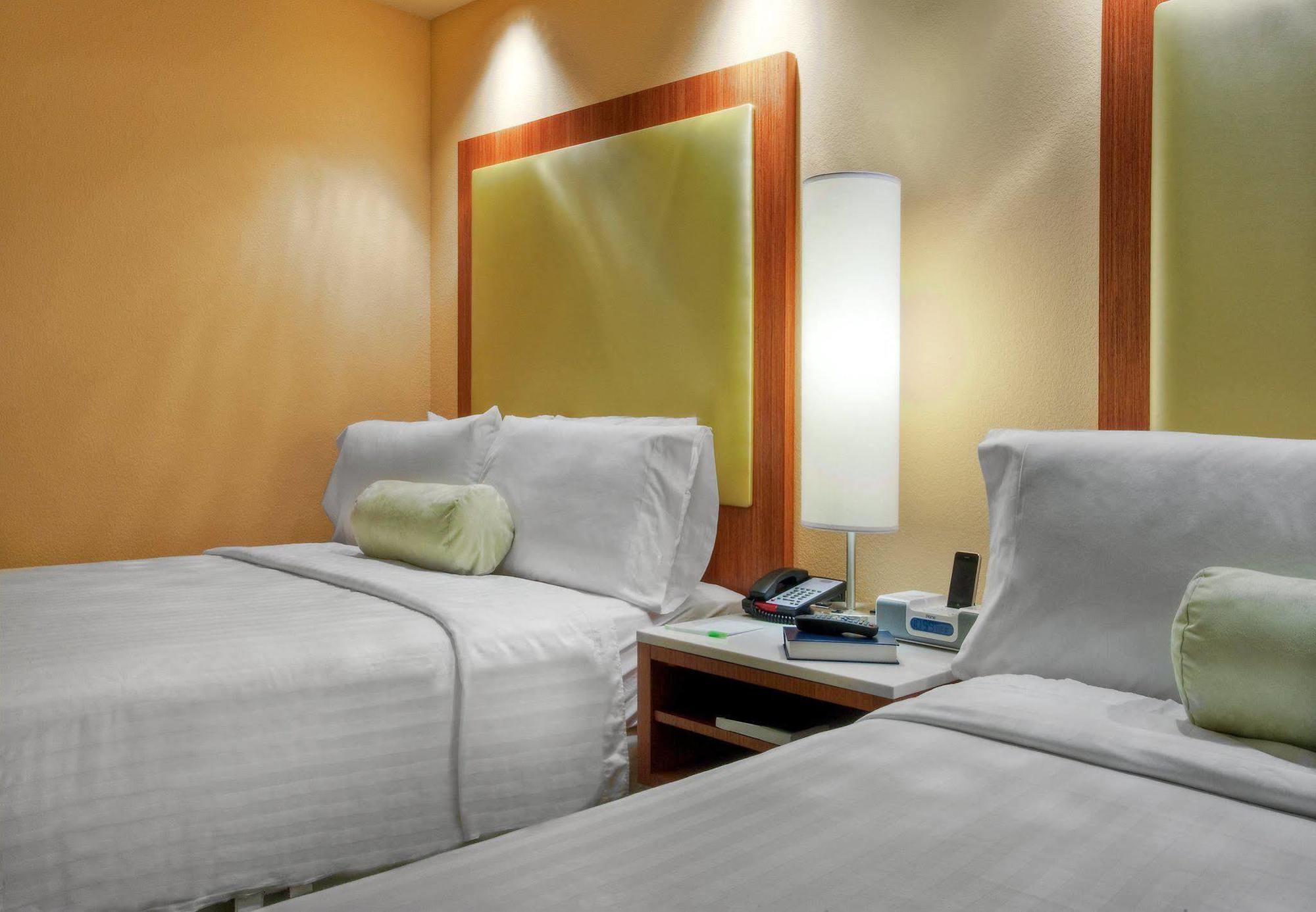 Springhill Suites By Marriott Baton Rouge North / Airport Zewnętrze zdjęcie